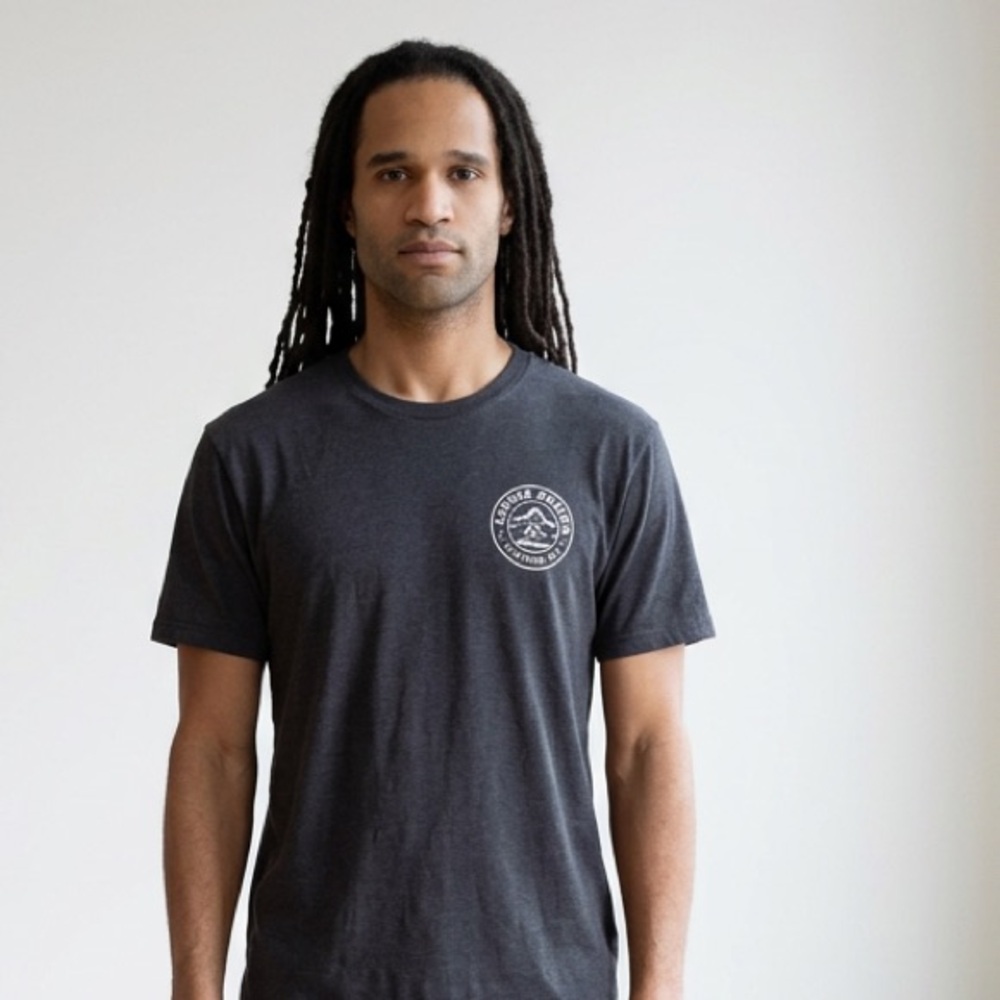 Alpine clothing men’s Tshirt xl